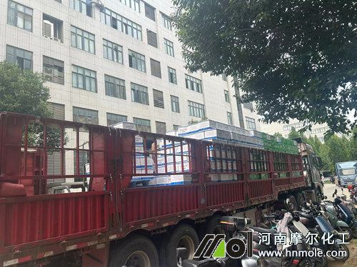 30噸生根膨果肥發往內蒙古 30噸生根膨果肥發往內蒙古